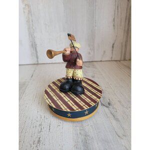 Williraye Studio 8303 bugle boy musical God bless America wind up music USA figu